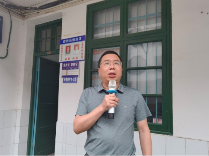 邵东科达学校喊楼作考前心理辅导和考前总动员陈群